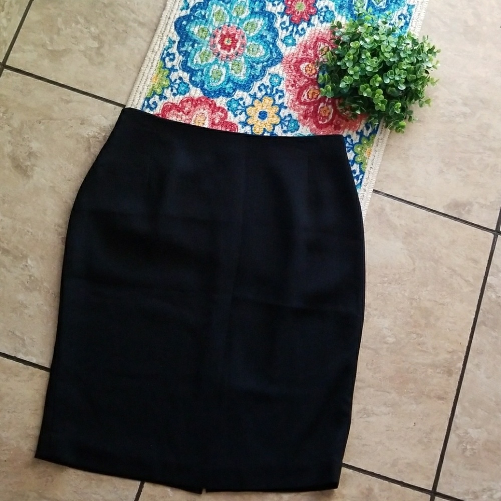 Alex Garfield black skirt